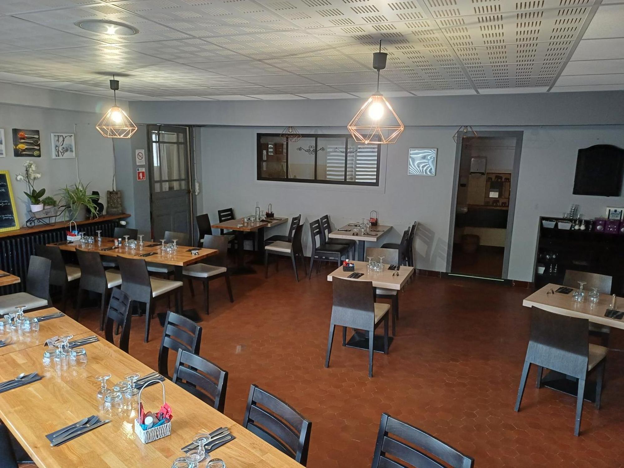 Auberge Des Platanes Villevocance Exteriör bild