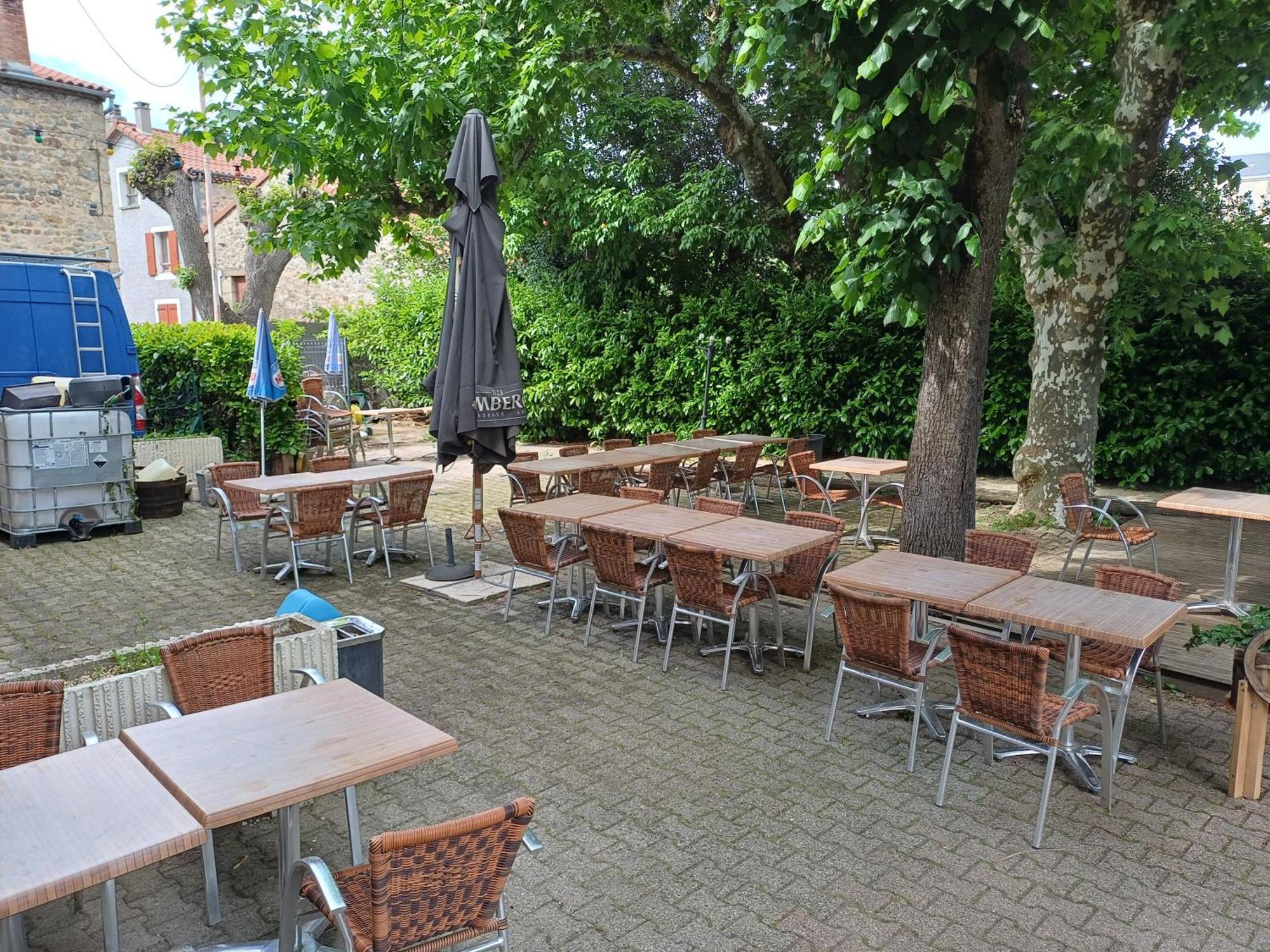 Auberge Des Platanes Villevocance Exteriör bild